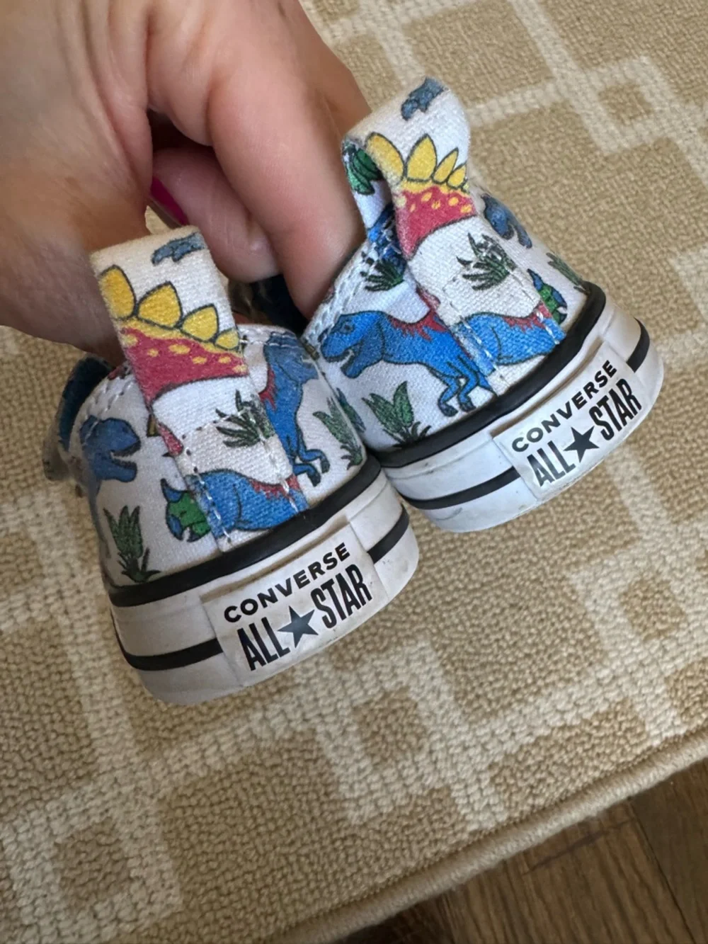 Converse Dino Print Velcro Sneakers Canvas Low Top Multicolor Size 6 Infant